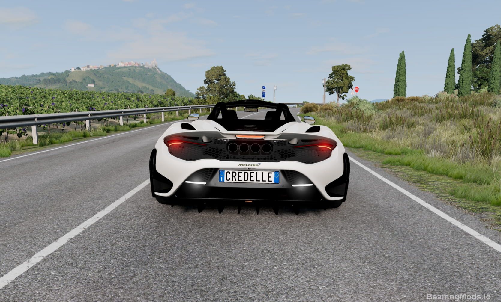 Screenshot of McLaren 765LT 3
