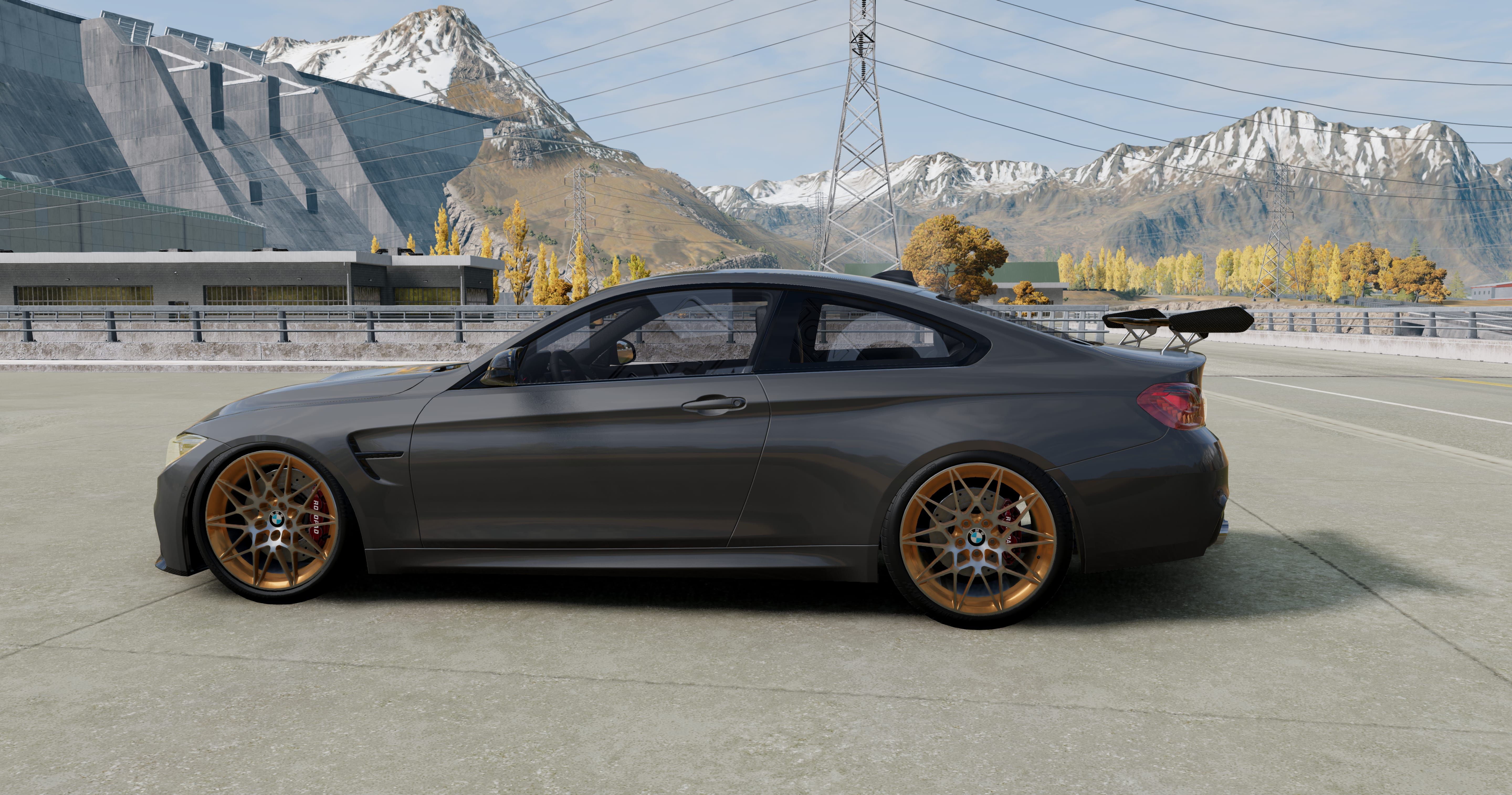 Screenshot of BMW M4 8